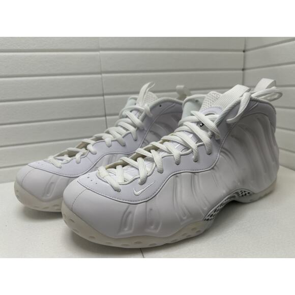 Nike Air Foamposite One Triple White Mens Size 9.5 HJ5195-100 New Authentic main image 4